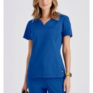 BNWT M Grey’s Anatomy by Barco 2 Pocket HRGLS V-Neck Tuck-in Top - Scrubs